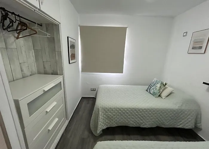 Olas Heated Pool Lägenhet *