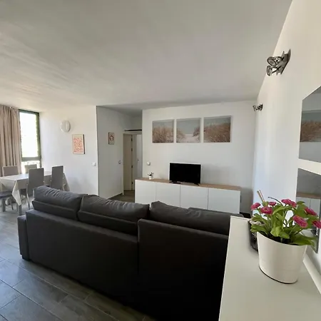 Olas Heated Pool Apartment