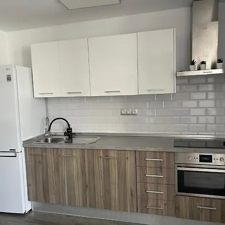 Olas Heated Pool Apartment *